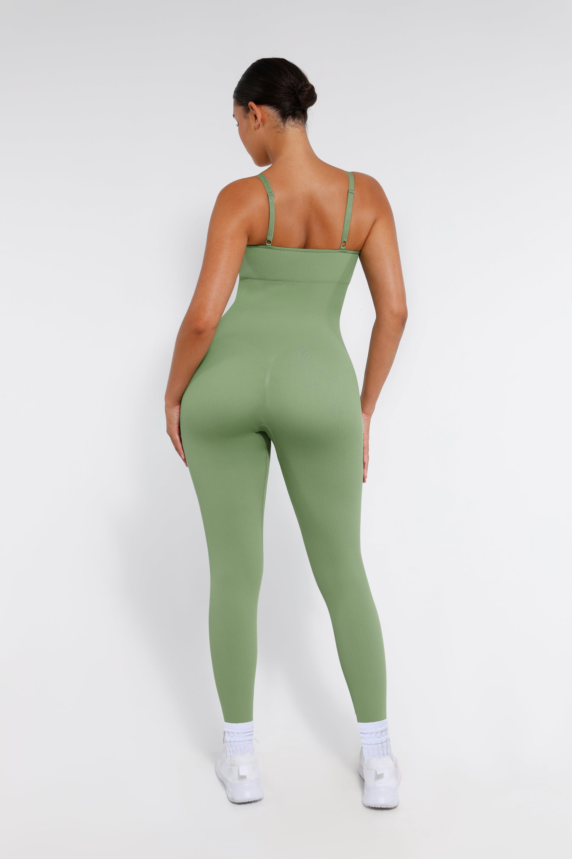 Lush Naadloze Corrigerende Jumpsuit: Comfortabele Spaghetti Bandjes Bodysuit Shapewear Dames